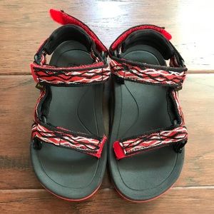 teva hurricane xlt 2 toddler
